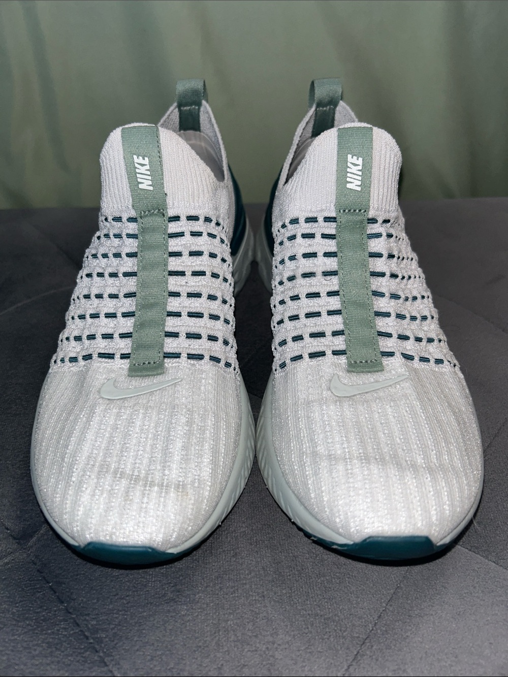 Women’s Nike Phantom React Shoes - Picture 2 of 4